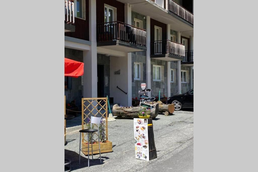 La Casa Del Cervino Apartment เบรยล์-แชร์วิเนีย ภายนอก รูปภาพ