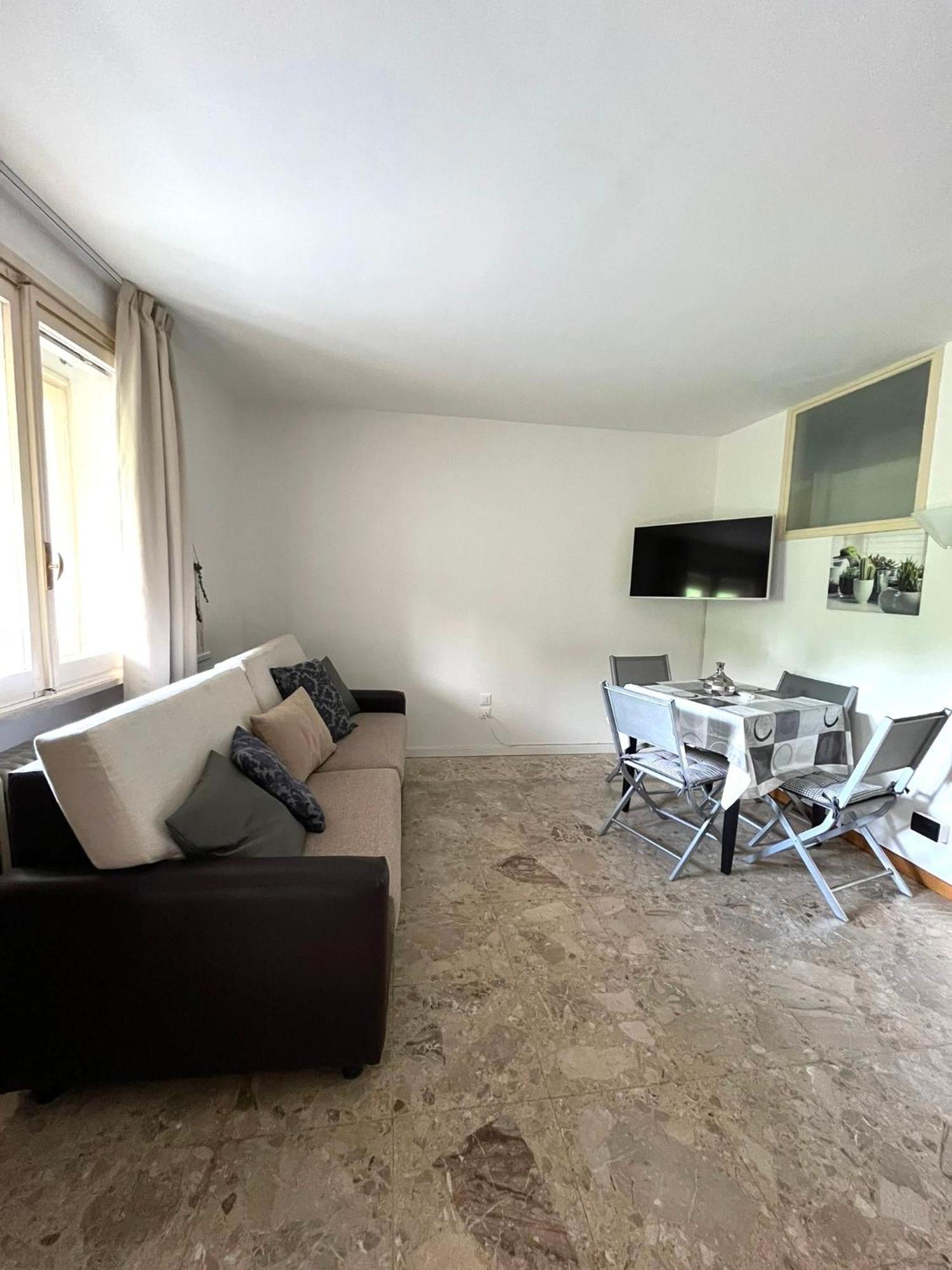La Casa Del Cervino Apartment เบรยล์-แชร์วิเนีย ภายนอก รูปภาพ