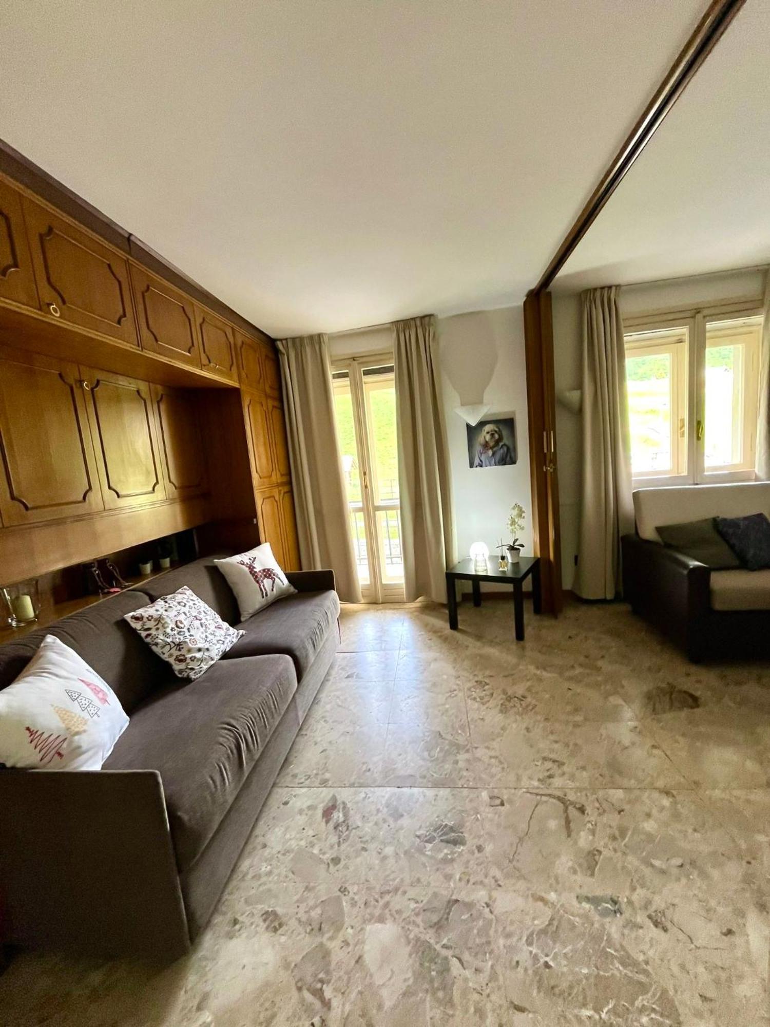 La Casa Del Cervino Apartment เบรยล์-แชร์วิเนีย ภายนอก รูปภาพ